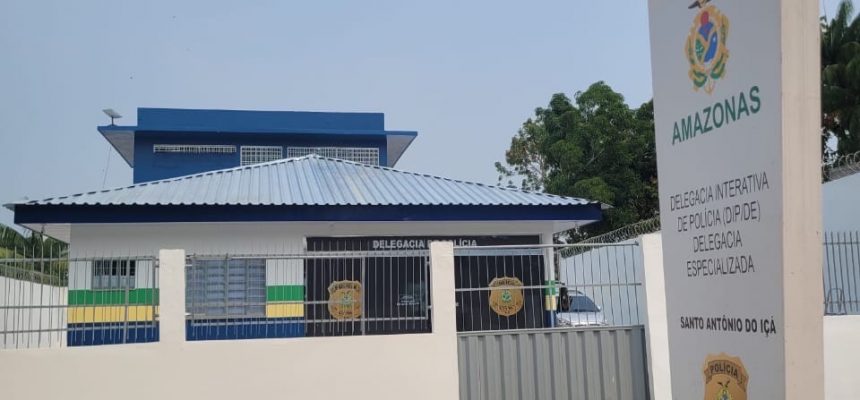A Polícia Civil do Amazonas (PC-AM), por meio da 53ª Delegacia Interativa de Polícia (DIP) de Santo Antônio do Içá (a 880 quilômetros de Manaus), prendeu um indígena de 42 anos, na terça-feira (07), por volta das 13h, pelo crime de estupro de vulnerável contra duas sobrinhas, de 7 e 13 anos. O crime ocorreu na Comunidade Vila Betânia, zona rural do município, em junho de 2024.